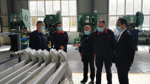 热烈欢迎科(kē)技(jì )局局長(cháng)许维新(xīn)一行莅临指导